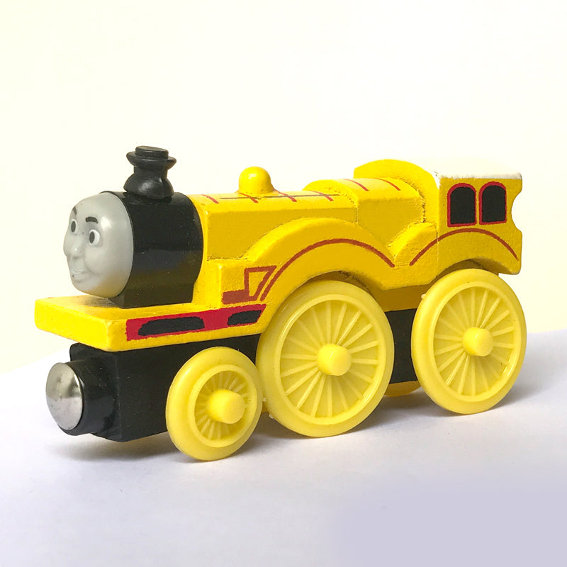 Wooden magnetic thomas store train